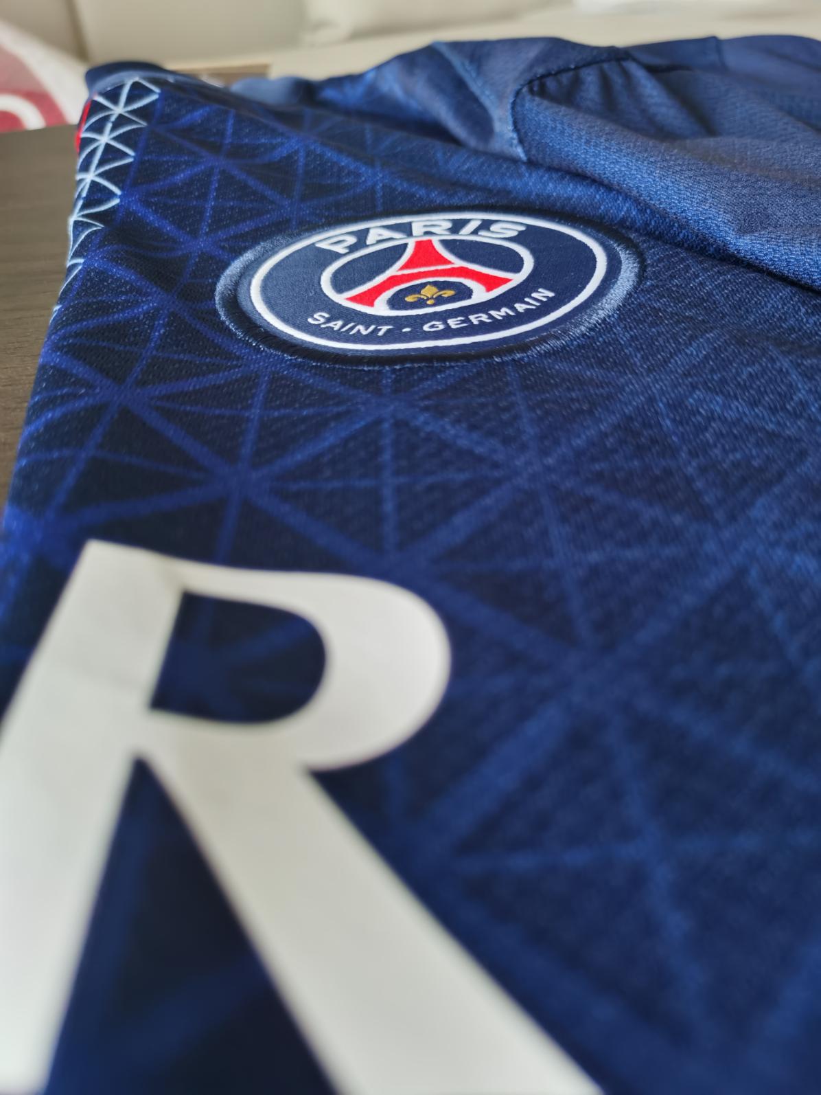 PSG HOME KIT 25/26