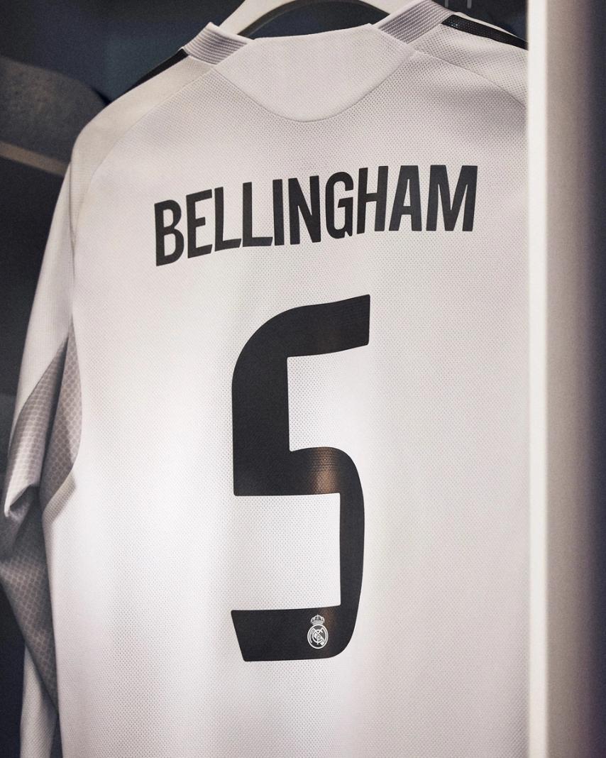 BELLINGHAM #5 Real Madrid Home Soccer Jersey 2025/26